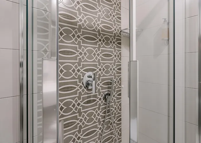 מלון Giulietta E Romeo ***s 3*